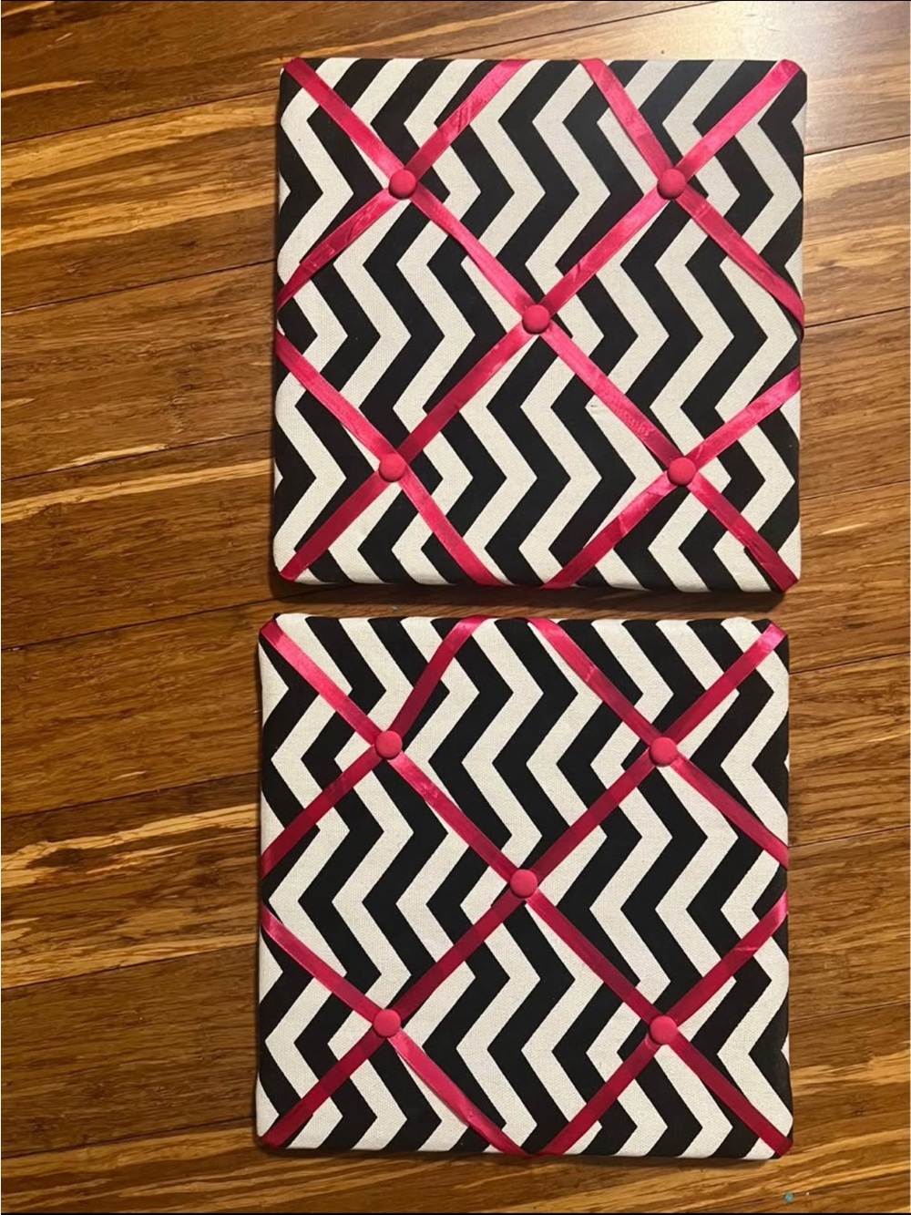 Unbranded Chevron Memo Board Set in Black, White & Pink